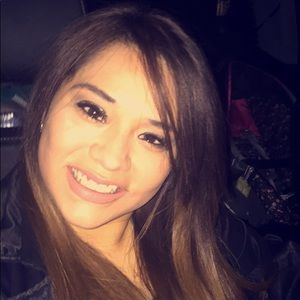 Meet your Posher, Aracely